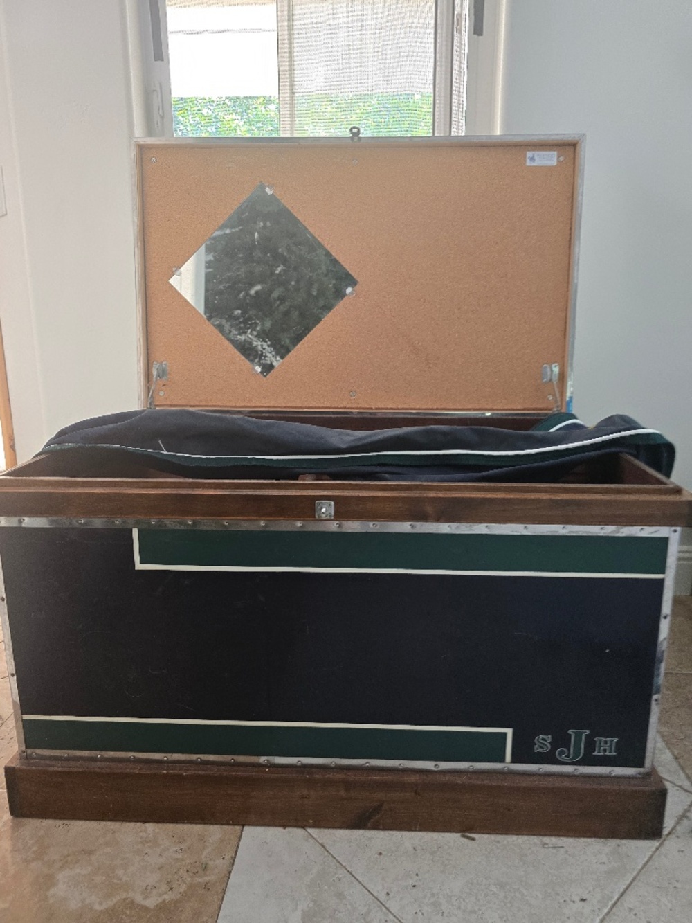 warners large tack trunk and cover
